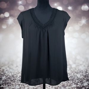 DR2 Crochet V Neck Black Blouse